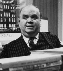 cyril-connolly-1.jpg