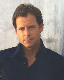 Greg Kinnear