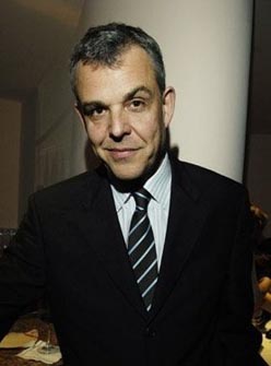 Danny Huston